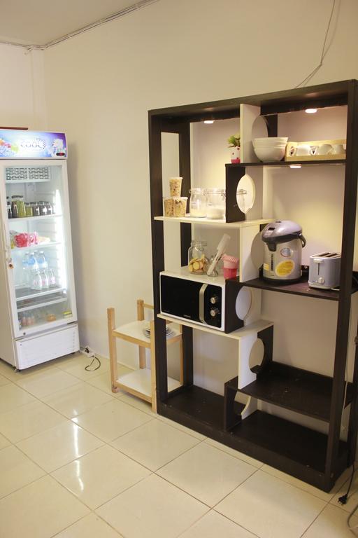 Cm City Hostel Chiang Mai Bagian luar foto