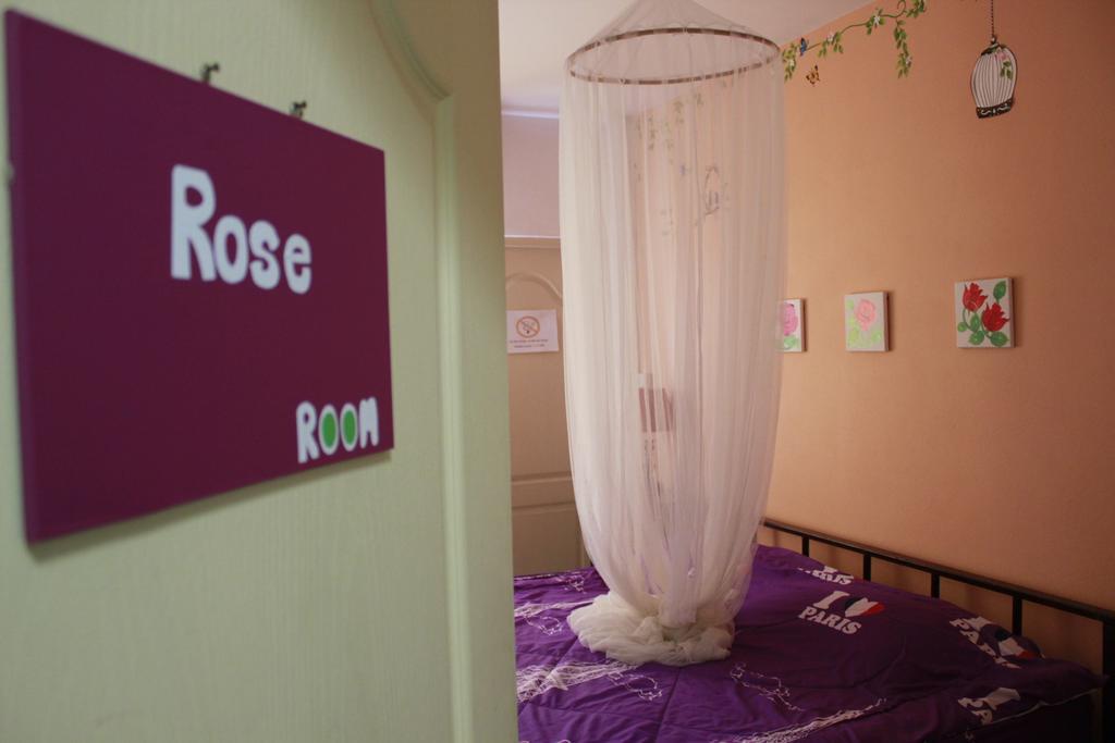 Cm City Hostel Chiang Mai Bagian luar foto
