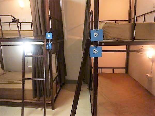 Cm City Hostel Chiang Mai Bagian luar foto
