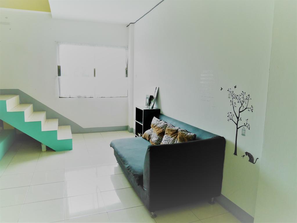 Cm City Hostel Chiang Mai Bagian luar foto