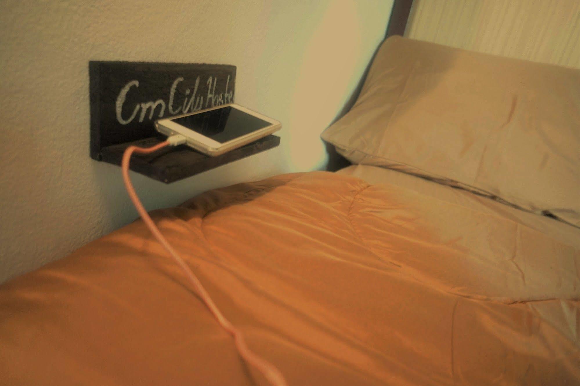 Cm City Hostel Chiang Mai Bagian luar foto